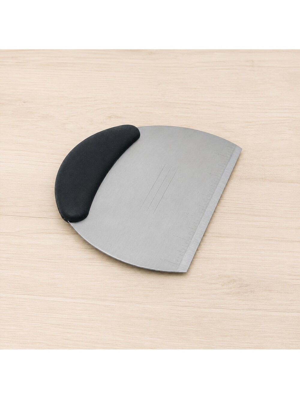 Stainless Steel Bench Scraper Dough Cutter 14cm Ruler Black Handle Kitchen Tool